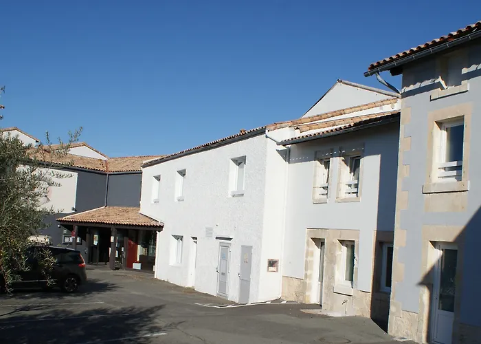 Logis Le Rabelais Hotel- Restaurant - Spa